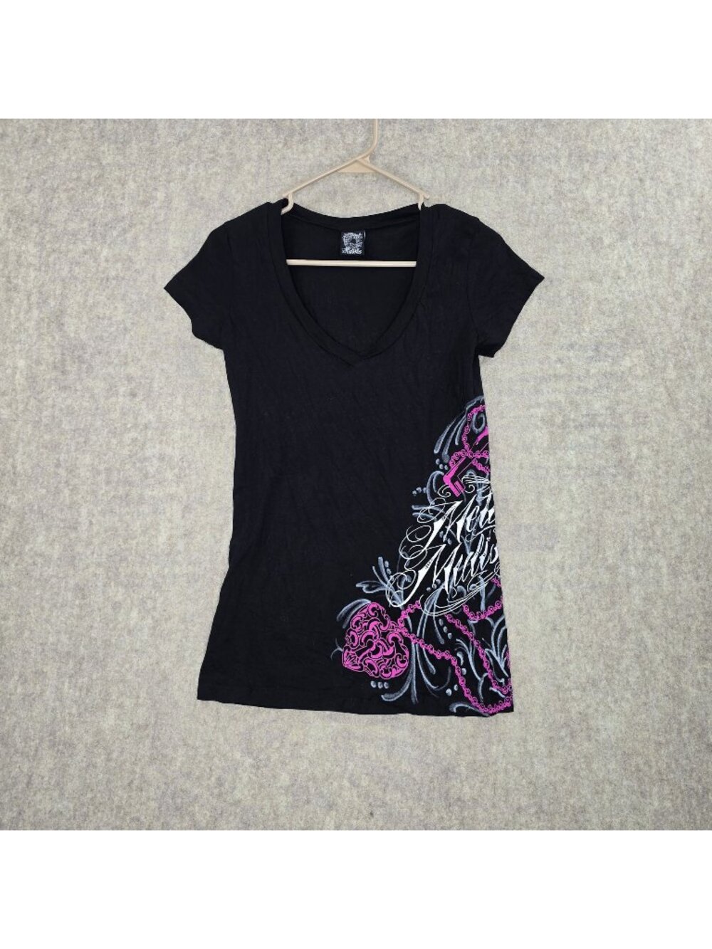 Metal Mulisha Womens V-Neck Graphic Black T-Shirt Pink Print Slim Fit Size S